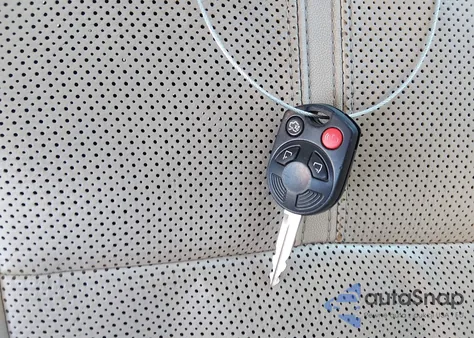 2011 Lincoln Mkz Hybrid from USA, damaged, VIN 3LNDL2L37BR774593